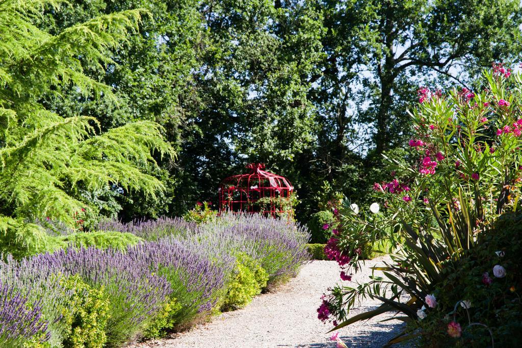 Le Manoir Saint Jean Hotel Exterior photo